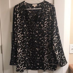 V-Neck sheer blouse